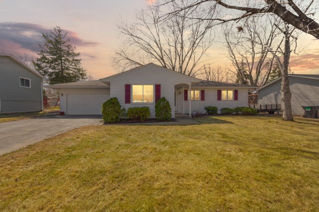 2042 Bluestone Lane, Eagan, MN 55122