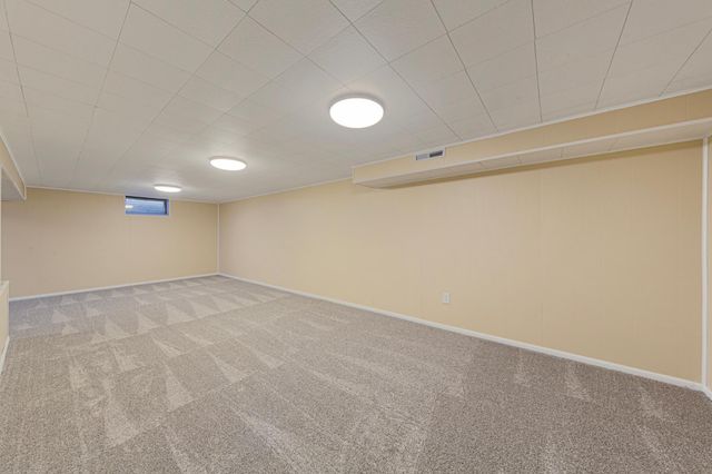 2042 Bluestone Lane, Eagan, MN 55122