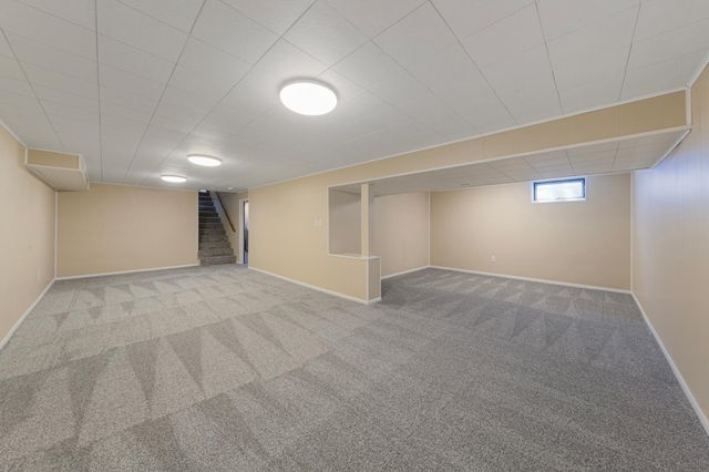 2042 Bluestone Lane, Eagan, MN 55122