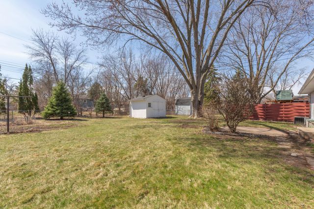 2042 Bluestone Lane, Eagan, MN 55122