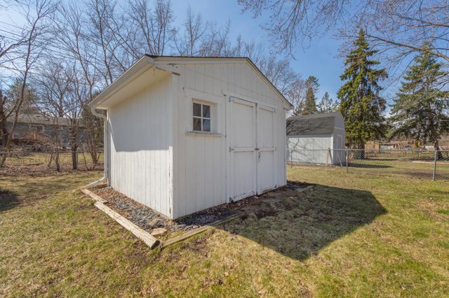 2042 Bluestone Lane, Eagan, MN 55122