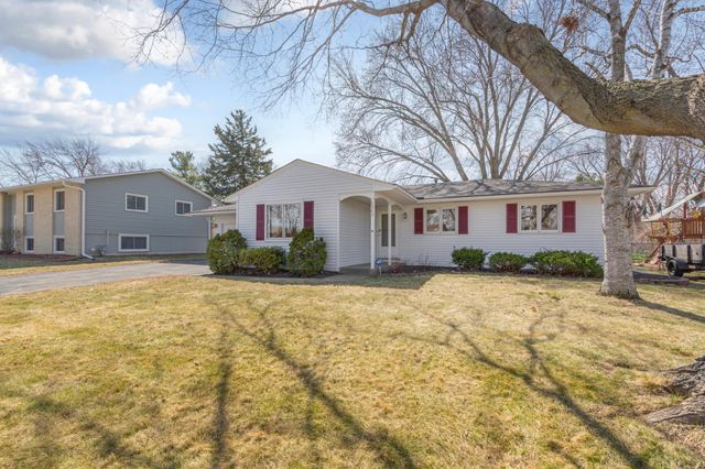 2042 Bluestone Lane, Eagan, MN 55122