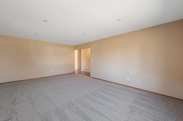 2042 Bluestone Lane, Eagan, MN 55122