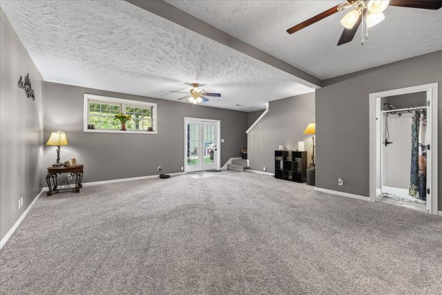 1194 Old Mack Rd, Clarksville, TN 37040