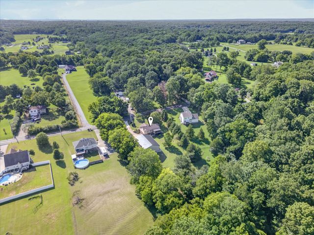 1194 Old Mack Rd, Clarksville, TN 37040
