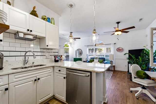 4753 Wild Iris Dr Apt 105, Myrtle Beach, SC 29577