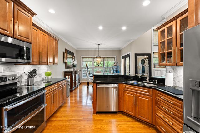 11123 Perwinkle Ln, Louisville, KY 40291