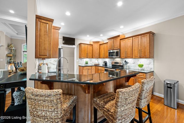 11123 Perwinkle Ln, Louisville, KY 40291