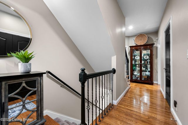 11123 Perwinkle Ln, Louisville, KY 40291