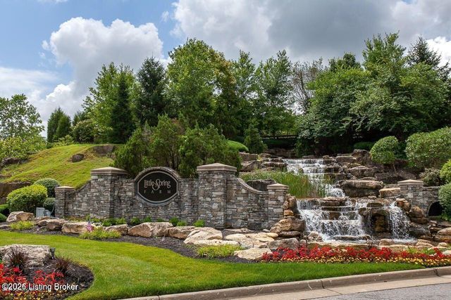 11123 Perwinkle Ln, Louisville, KY 40291