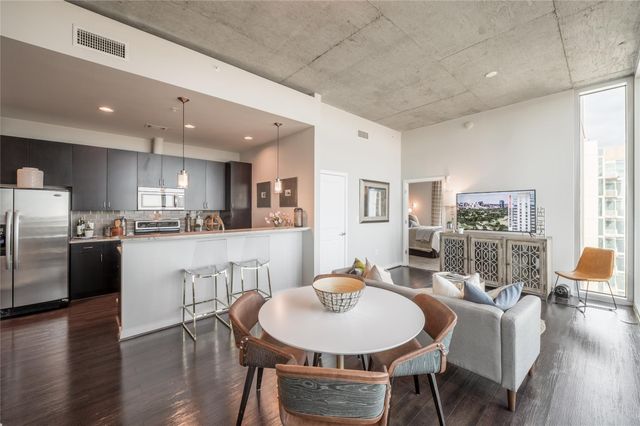 5927 Almeda Road 22014, Houston, TX 77004