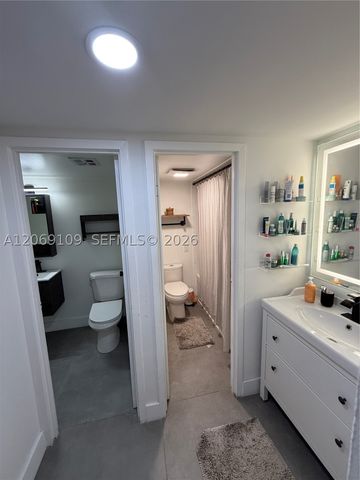3625 N Country Club Dr PH5, Aventura, FL 33180