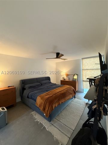 3625 N Country Club Dr PH5, Aventura, FL 33180