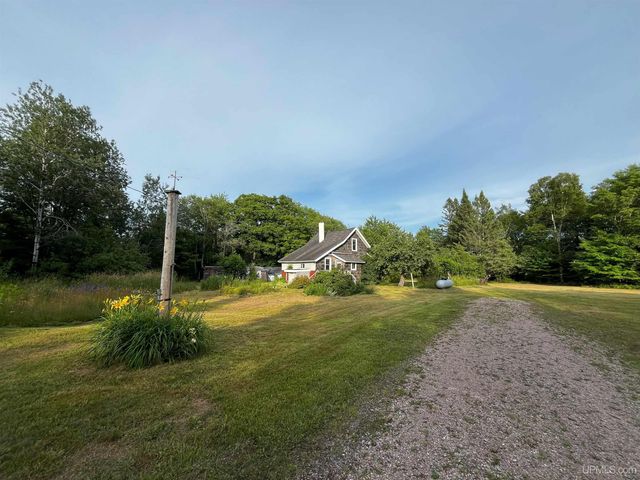 54866 Tecumseh Road, Calumet, MI 49913