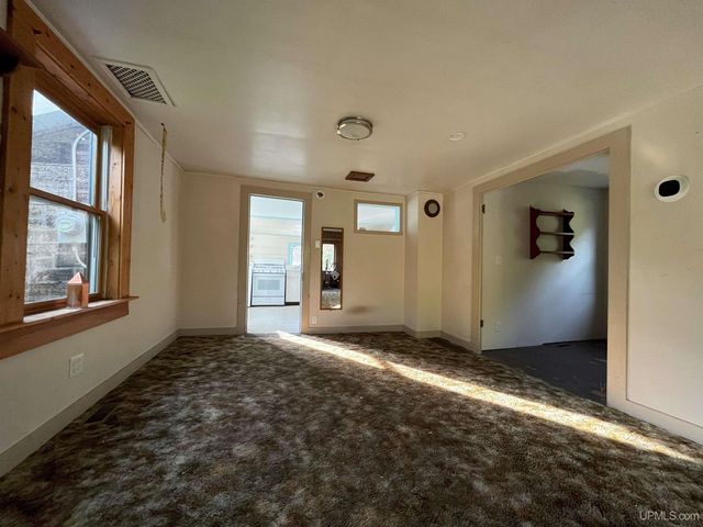 54866 Tecumseh Road, Calumet, MI 49913