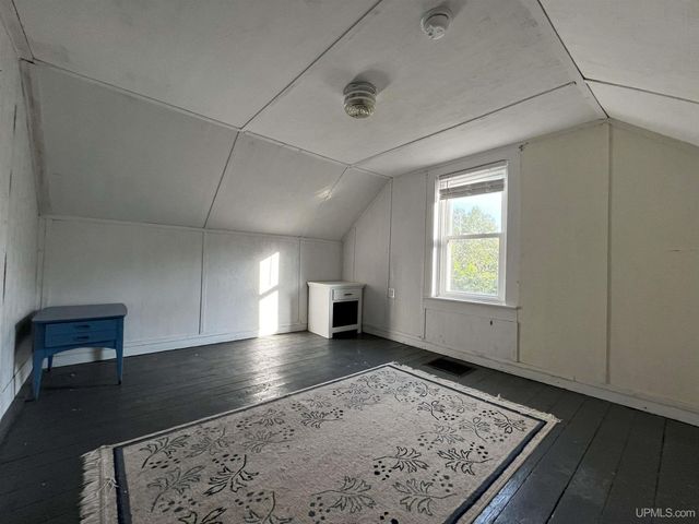 54866 Tecumseh Road, Calumet, MI 49913