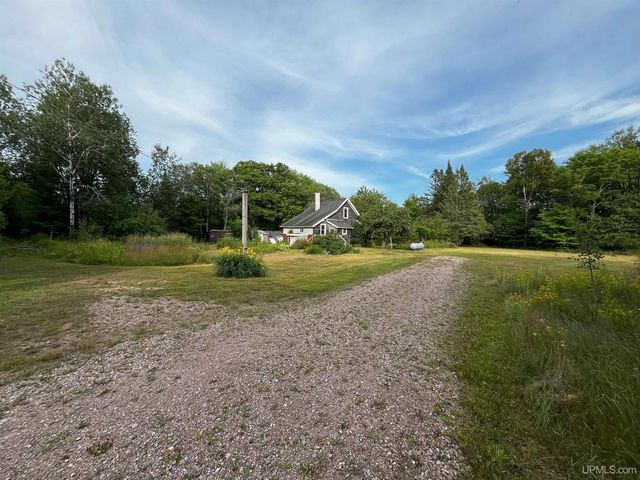54866 Tecumseh Road, Calumet, MI 49913