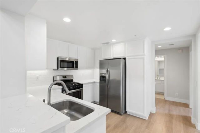 223 Lonetree, Irvine, CA 92603