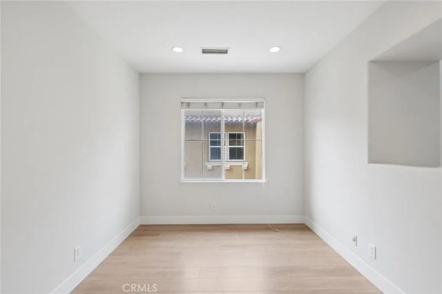 223 Lonetree, Irvine, CA 92603