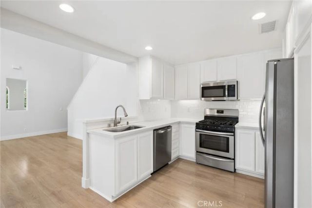 223 Lonetree, Irvine, CA 92603