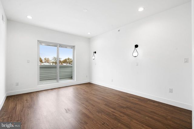 5520 WALTON AVE, Philadelphia, PA 19143