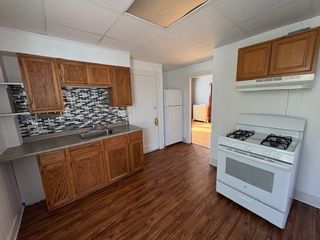 967 Robeson St 2, Fall River, MA 02720