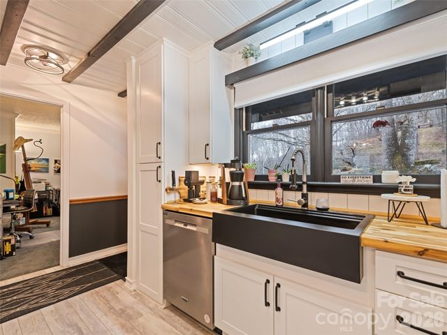 102 Sanctuary Road B, Maggie Valley, NC 28751