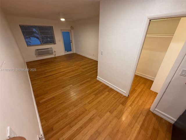 7315 Byron Ave 12, Miami Beach, FL 33141