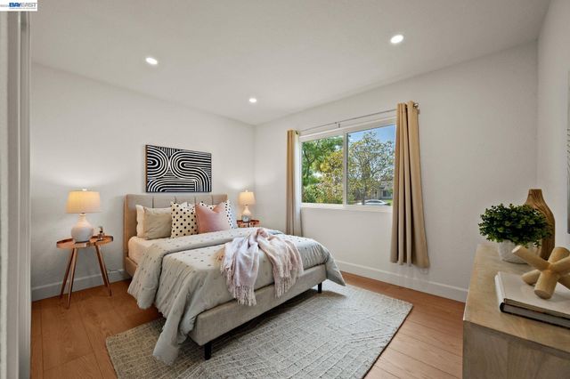 35279 Farnham Dr, Newark, CA 94560