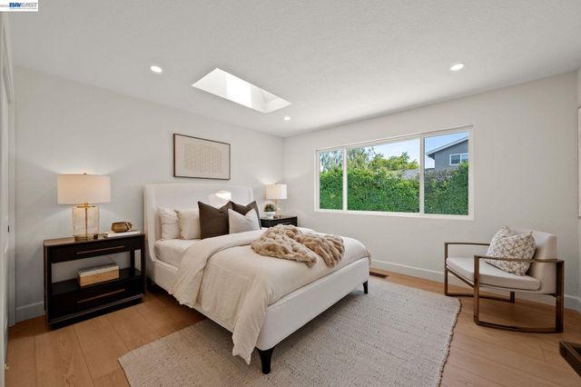 35279 Farnham Dr, Newark, CA 94560