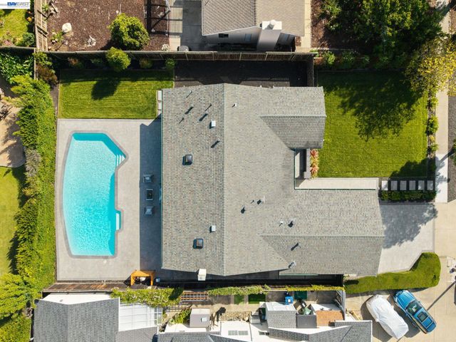 35279 Farnham Dr, Newark, CA 94560