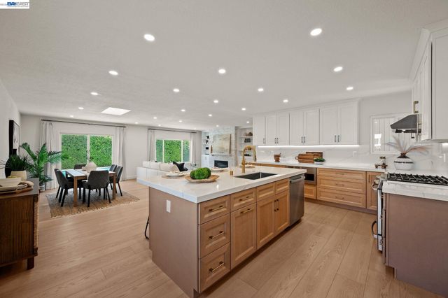 35279 Farnham Dr, Newark, CA 94560