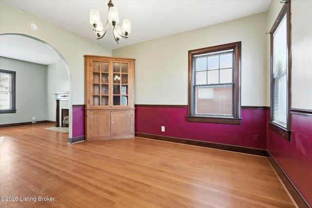 4564 S 3rd St, Louisville, KY 40214