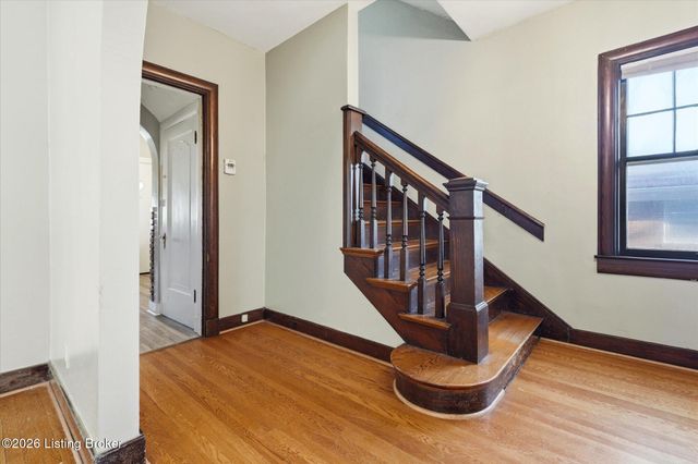 4564 S 3rd St, Louisville, KY 40214