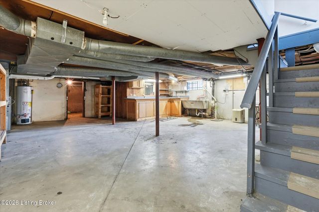 4564 S 3rd St, Louisville, KY 40214