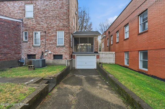 4564 S 3rd St, Louisville, KY 40214