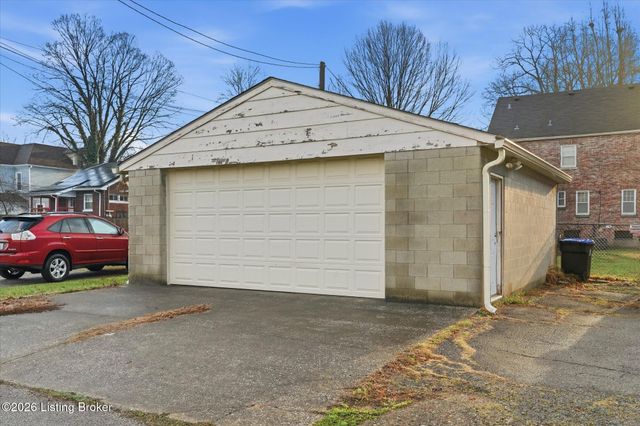 4564 S 3rd St, Louisville, KY 40214