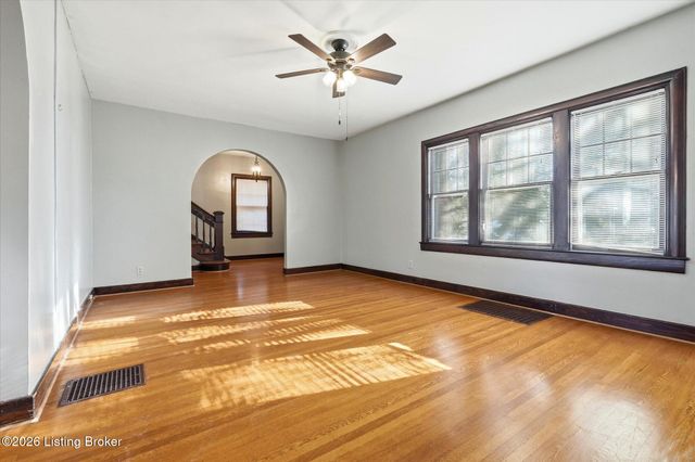 4564 S 3rd St, Louisville, KY 40214