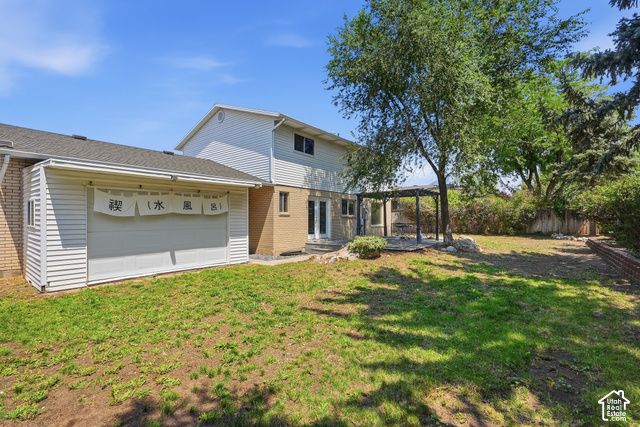 1944 E BRADY CREEK DR, Sandy, UT 84093