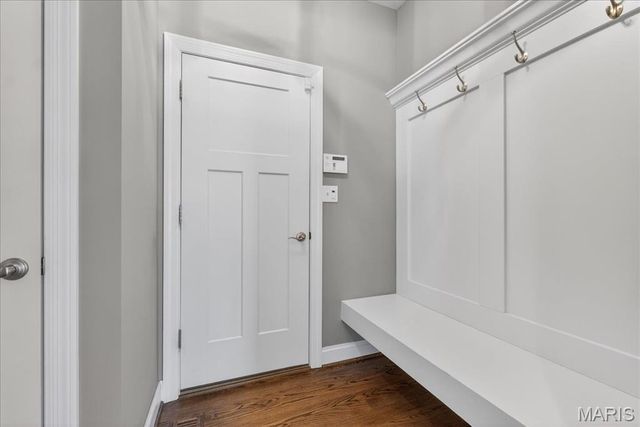 1025 Barry Court, Kirkwood, MO 63122