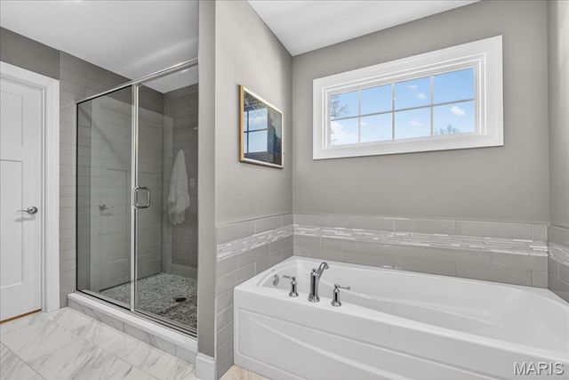 1025 Barry Court, Kirkwood, MO 63122