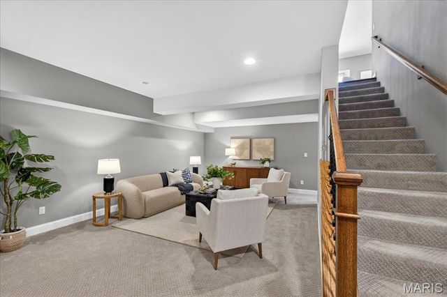 1025 Barry Court, Kirkwood, MO 63122