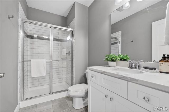 1025 Barry Court, Kirkwood, MO 63122