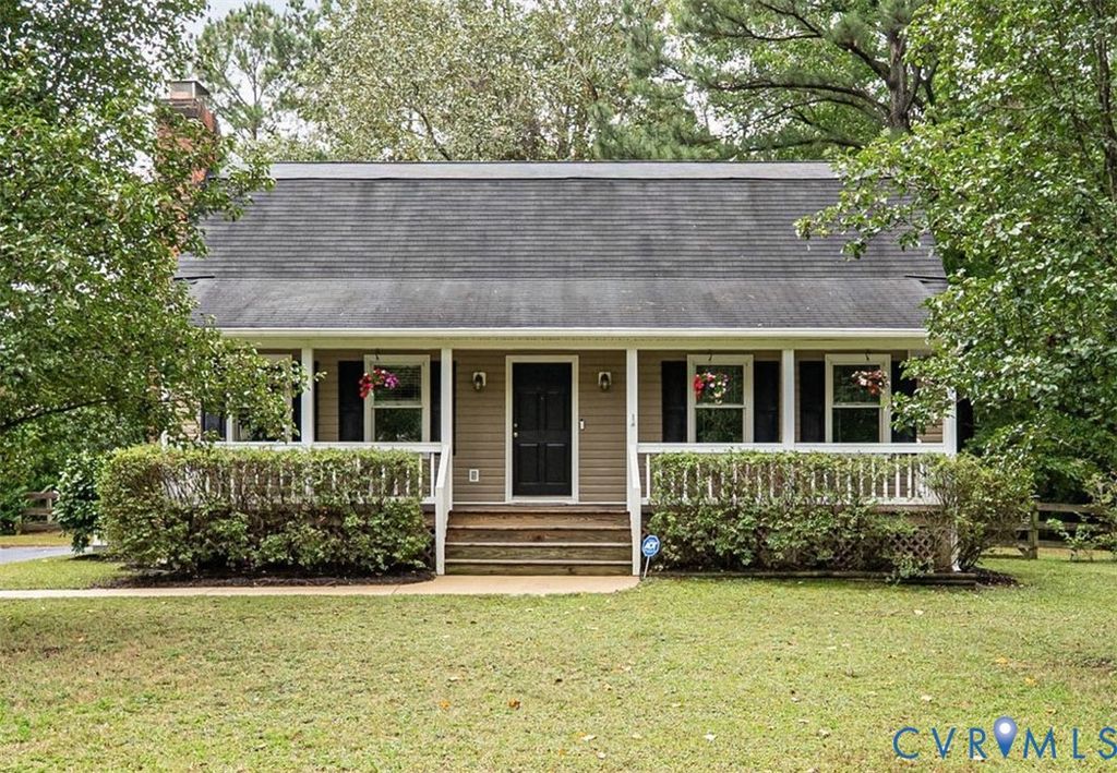 7250 Walnut Grove Dr, Mechanicsville, VA 23111