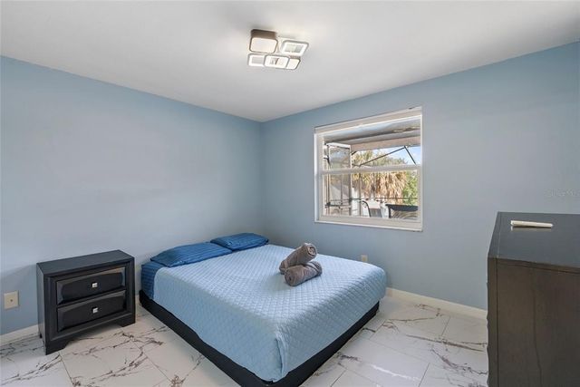 8024 TIMBERLANE DRIVE, Tampa, FL 33615