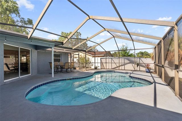 8024 TIMBERLANE DRIVE, Tampa, FL 33615