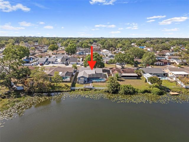 8024 TIMBERLANE DRIVE, Tampa, FL 33615
