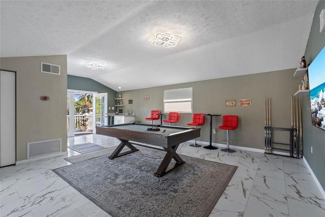 8024 TIMBERLANE DRIVE, Tampa, FL 33615