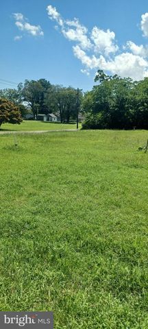 561 MARYLAND AVE, Lusby, MD 20657