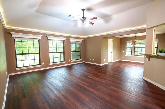 87 Coonville Road, Huntsville, TX 77320